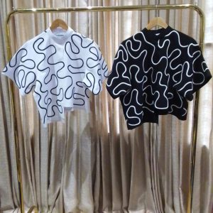 Emotan Crop Shirt